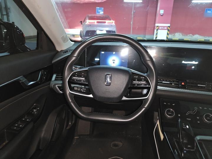 Bestune B70 2023 3rd Gen 1.5T AT photo 3