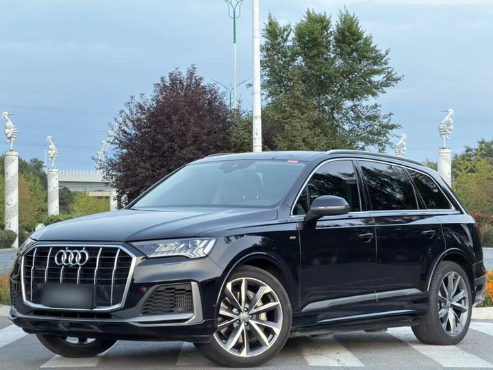 Q7 2020 55 TFSI quattro S line Sport