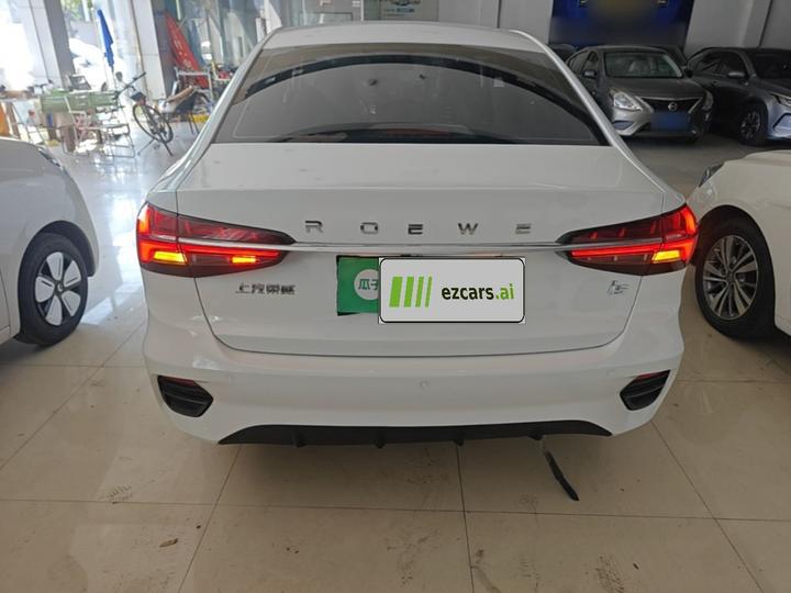 i5 2021 1.5L CVT Platinum photo 5