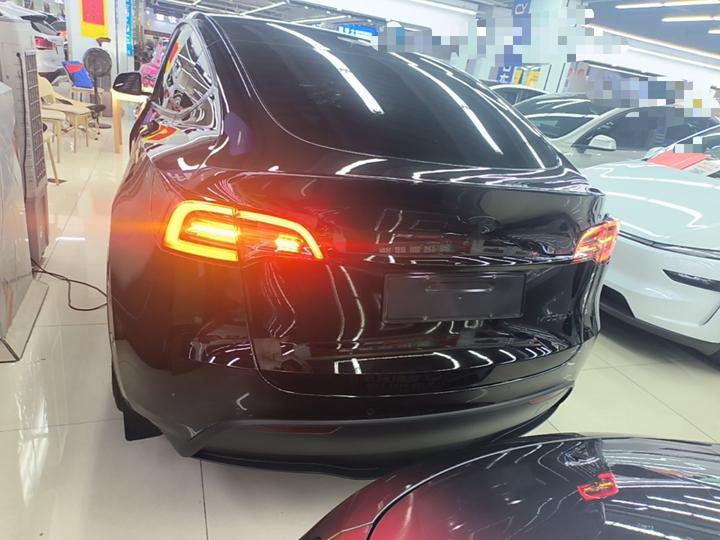 Model Y 2022 RWD photo 3