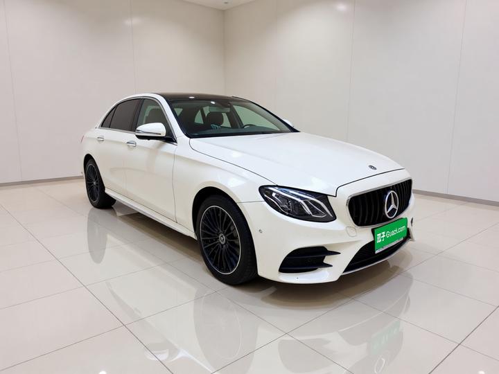 E-Class 2020 E 300 L Sport Luxury photo 3