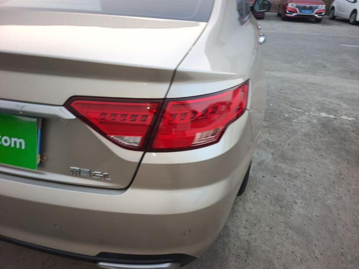 Emgrand GL 2018 1.8L DCT Elite Connected photo 7