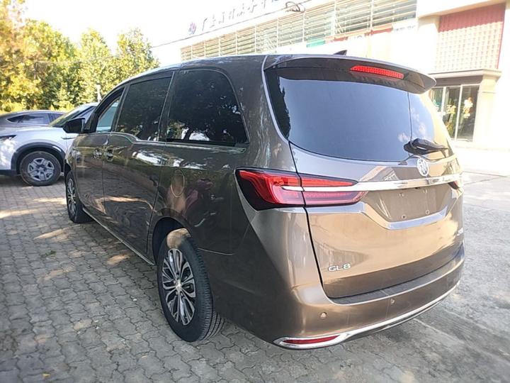 GL8 2023 Facelift Luxury photo 4