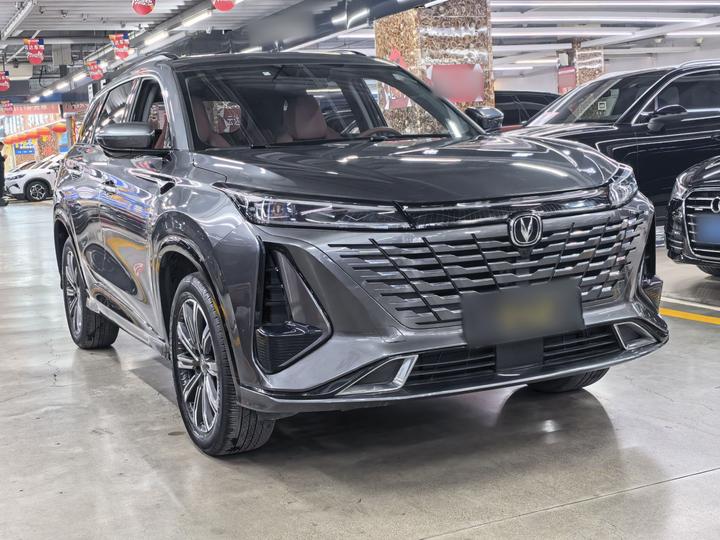 CS75 PLUS 2023 3rd Gen 1.5T AT Premium photo 3