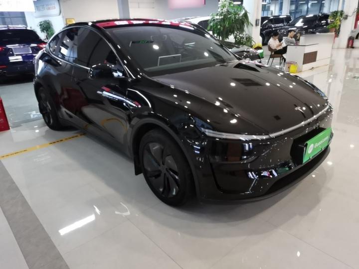 Model Y 2025 Facelift Long Range AWD photo 3