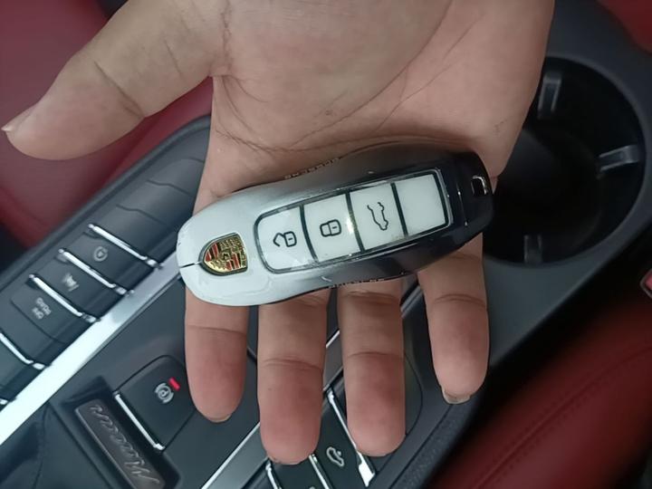 2017 Macan Turbo 3.6T photo 8