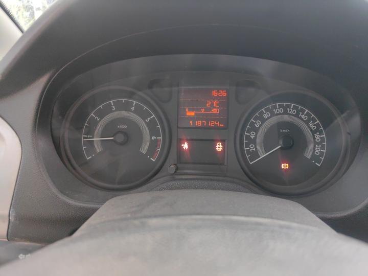 301 2016 1.6L MT Comfort photo 8