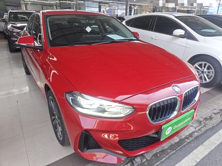 1 Series 2022 120i M Sport photo 3