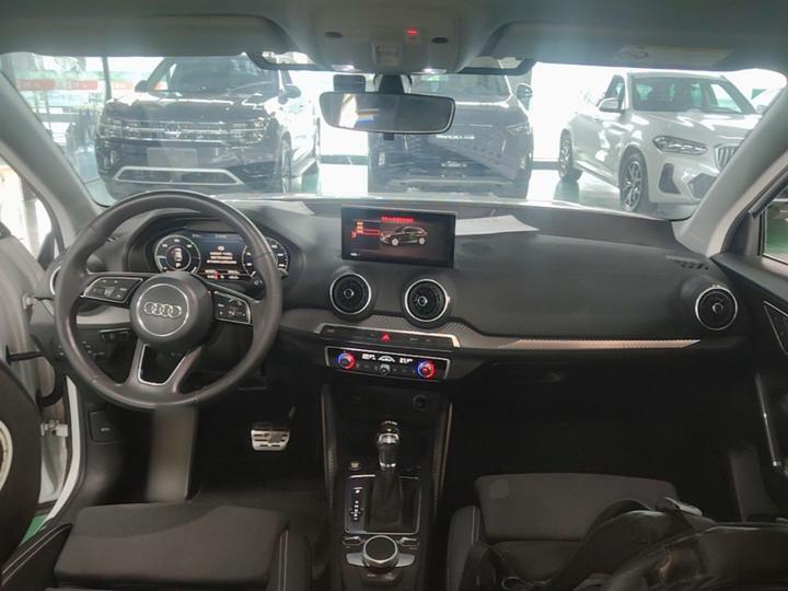 Q2L e-tron 2019 Q2L e-tron EV photo 4
