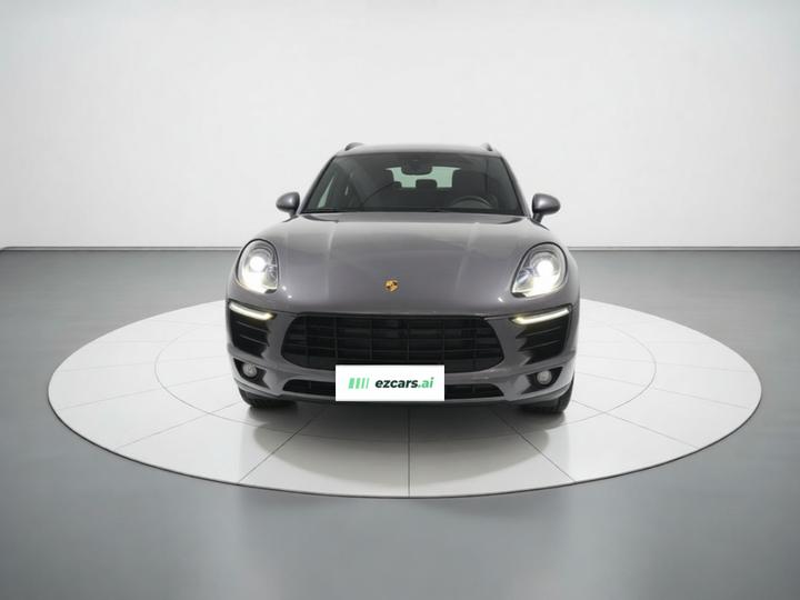 2014 Macan 2.0T photo 2