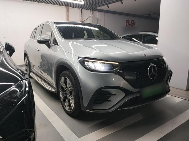 EQE SUV 2023 350 4MATIC Luxury photo 3