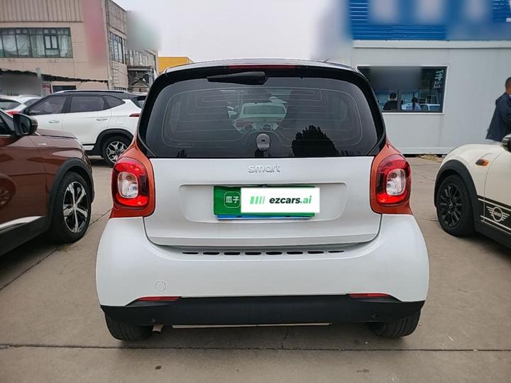 fortwo 2015 1.0L 52 Coupe photo 3