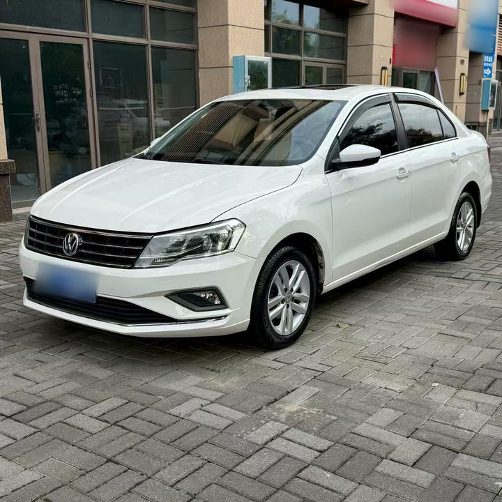 2017 1.5L AT Comfort photo 3