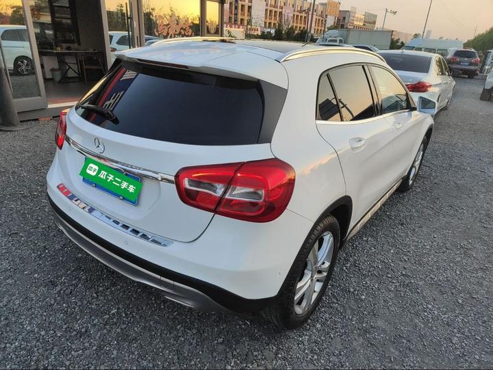 GLA 2016 GLA 200 Dynamic photo 4