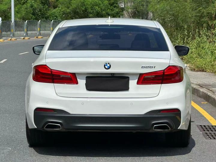 5 Series Imported 2019 Facelift 525i M Sport Package photo 5
