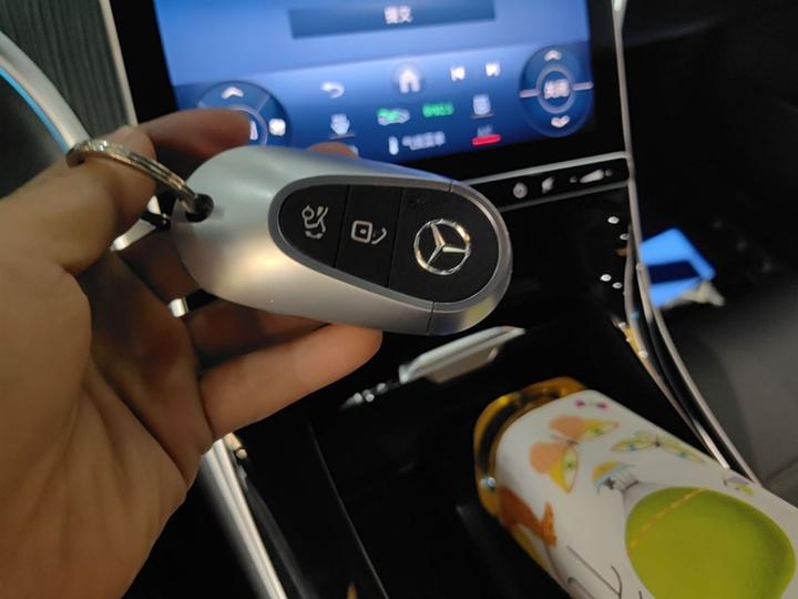 C-Class 2023 C 260 L Sport photo 8
