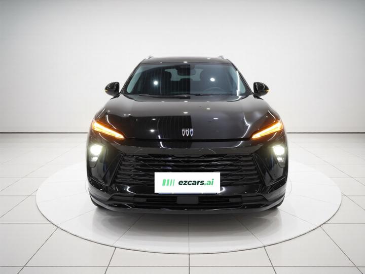 2025 Envision Plus 28T AWD photo 2