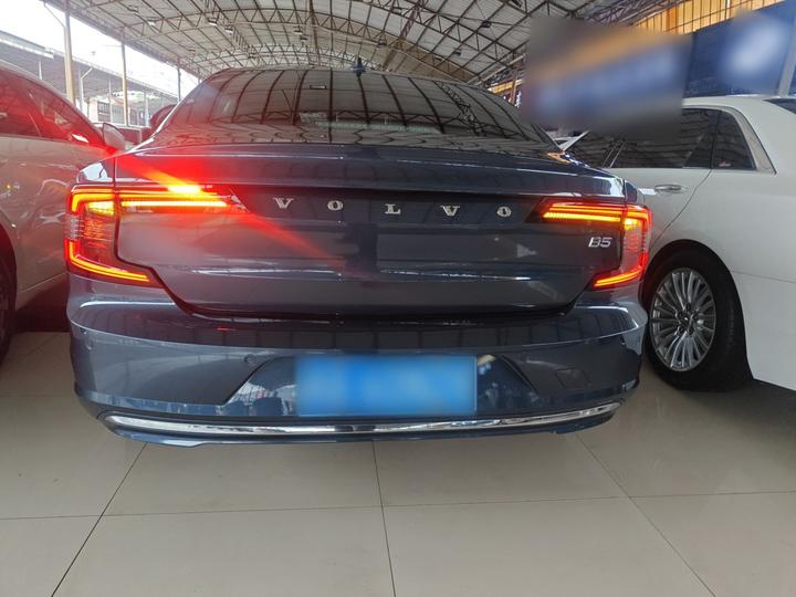 S90 2022 B5 Luxury photo 3