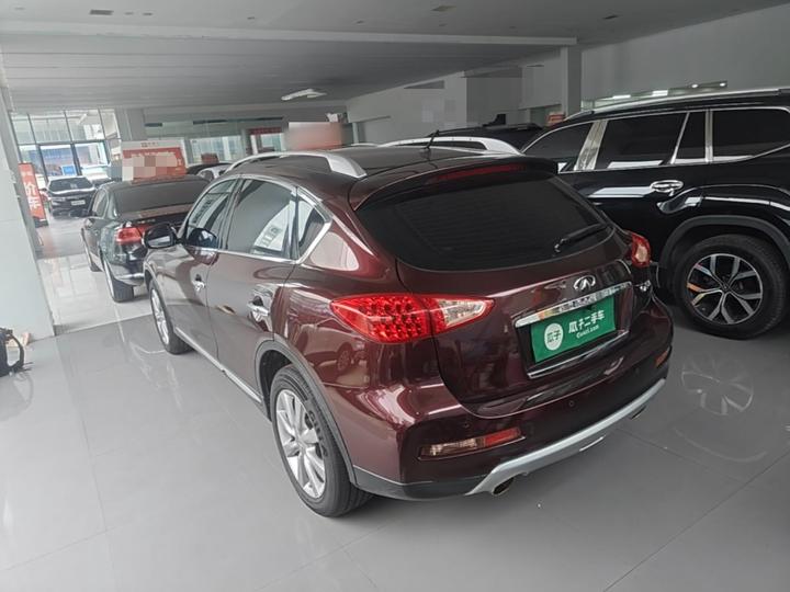 QX50 2015 2.5L Comfort photo 4