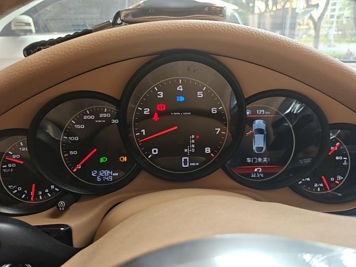 2014 Panamera 3.0T photo 7