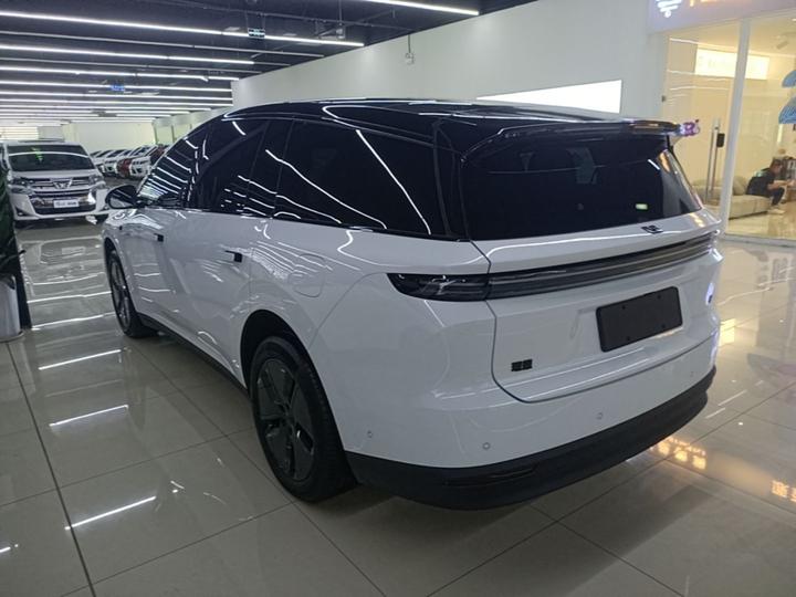 Li Auto i8 2025 Standard photo 4