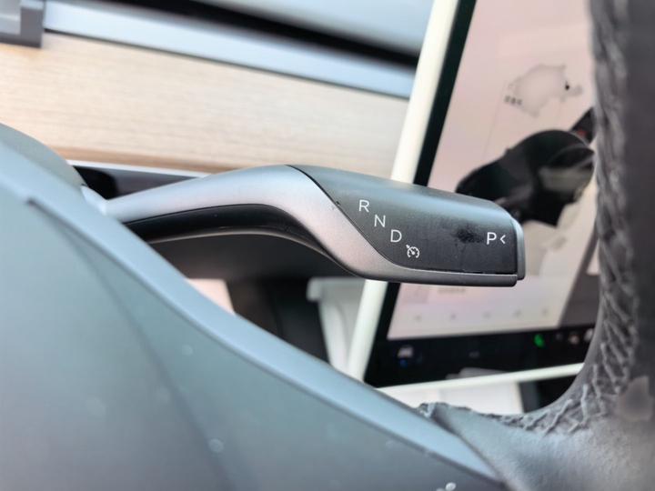 Model Y 2022 Facelift Long Range AWD photo 6