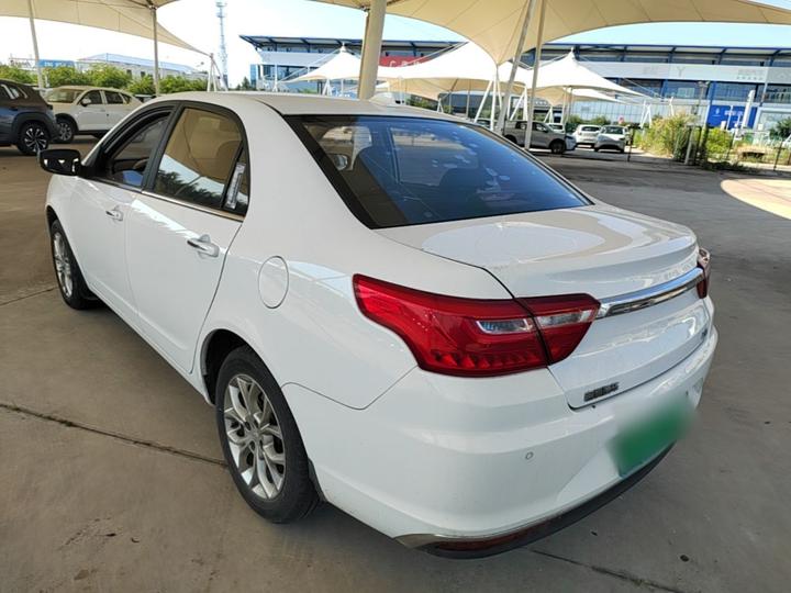Vision 2018 1.5L MT photo 4