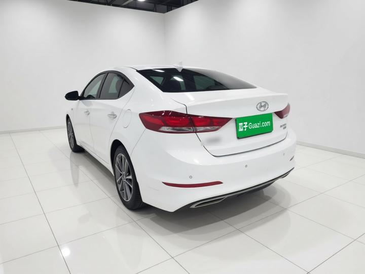 Elantra 2016 1.6L AT Smart Elite photo 4
