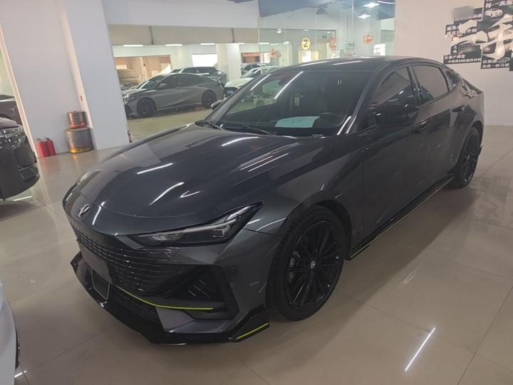UNI-V 2022 1.5T Sport