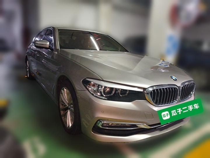 5 Series 2018 525Li Luxury photo 3