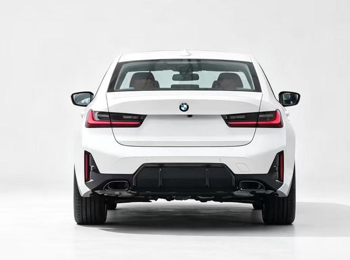 3 Series 2026 330Li M M Sport Night Package photo 4