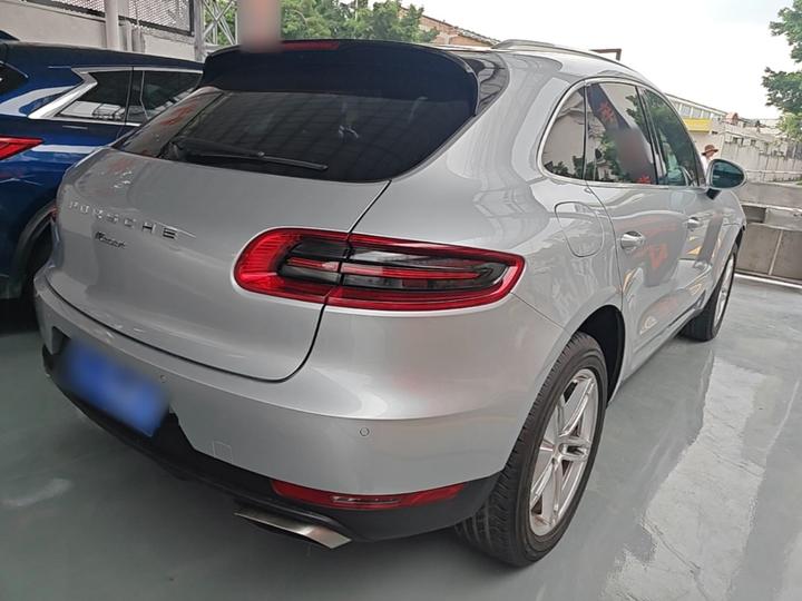 2014 Macan 2.0T photo 4