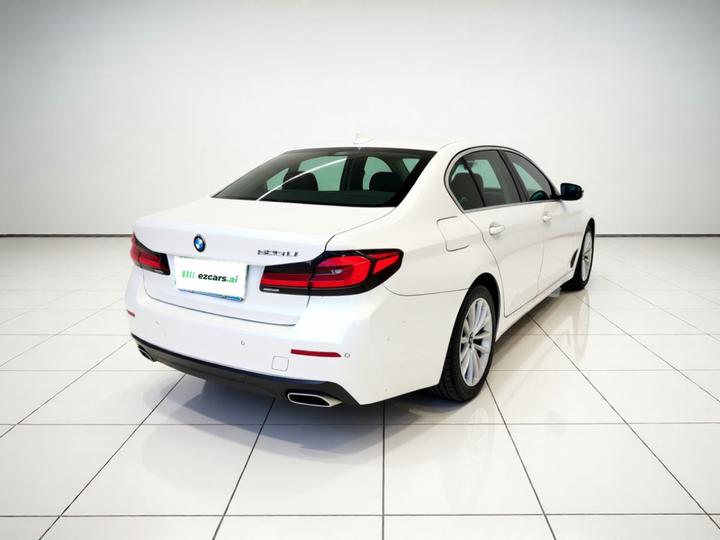 5 Series 2021 525Li Luxury photo 6