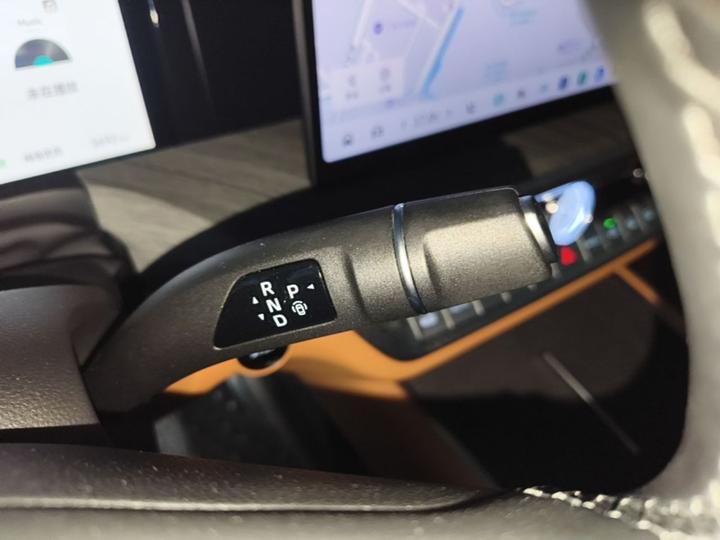 500 EV 2026 Hi4-Z Smart photo 5