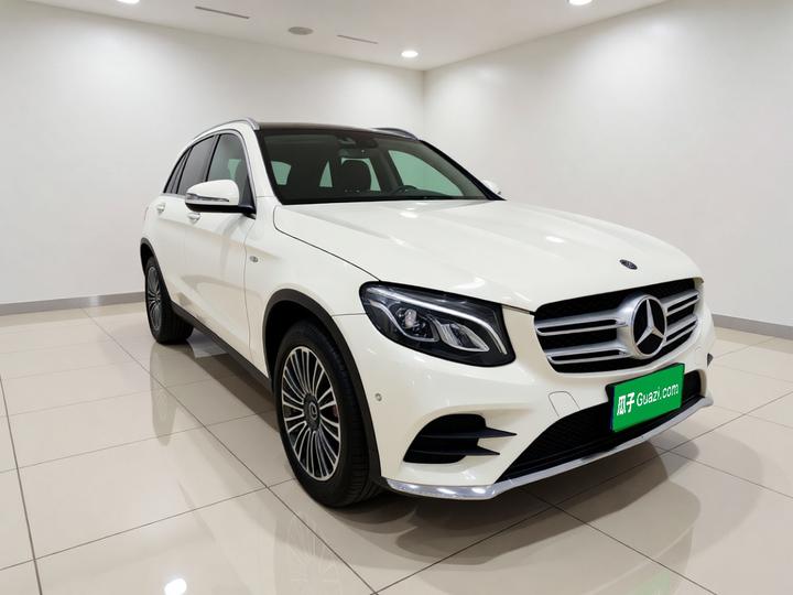 GLC 2019 GLC 260 L 4MATIC Dynamic photo 3