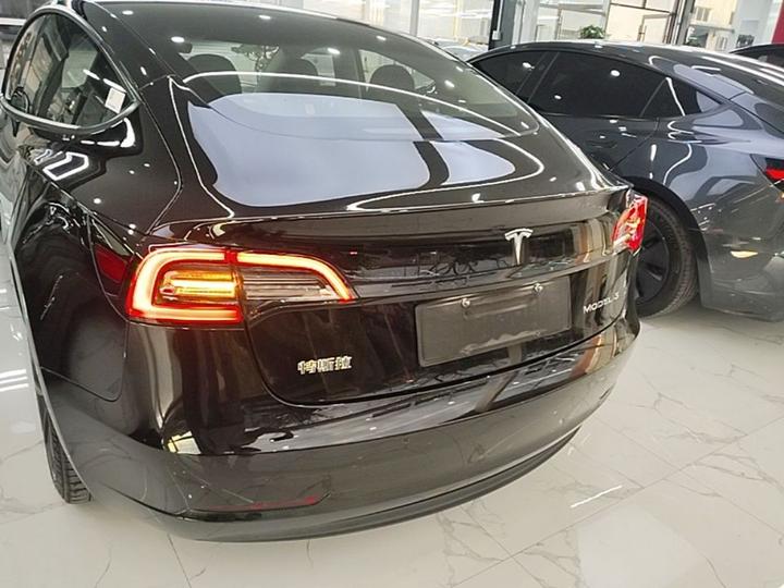 Model 3 2021 Standard Range RWD Upgraded photo 3
