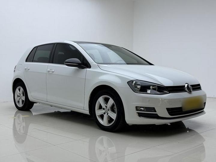 Golf 2017 230TSI AT Comfort Anniversary Edition photo 3
