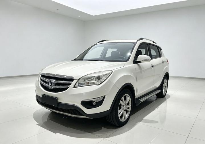 CS35 2014 1.6L AT Luxury IV