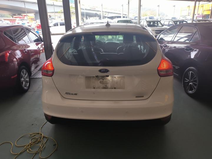Focus 2017 Hatchback EcoBoost 125 AT Fashion photo 3