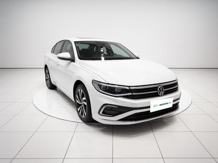 Bora 2023 200TSI DSG photo 3