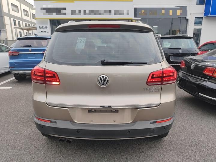 Tiguan 2016 300TSI AT RWD Luxury photo 5