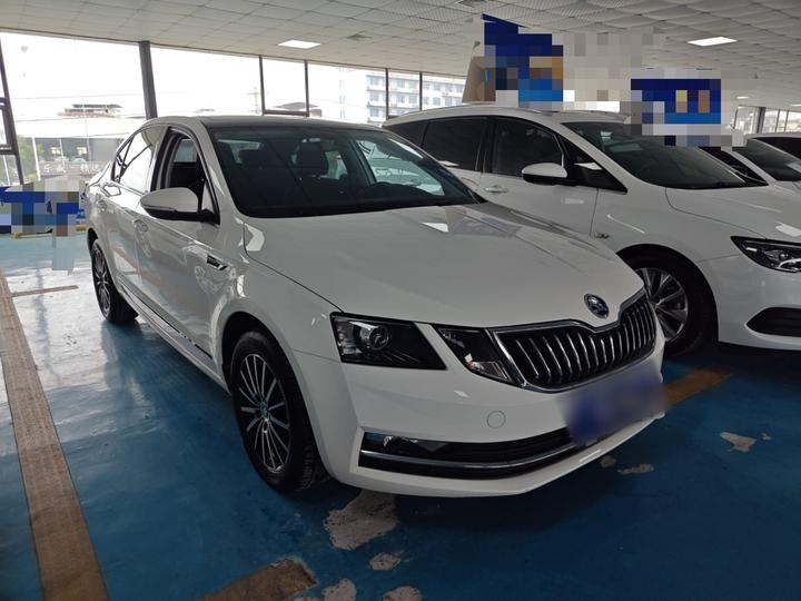 Octavia 2018 TSI230 DSG Luxury photo 4