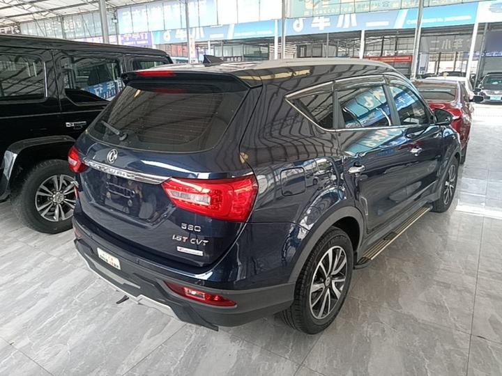 Fengon 580 2017 1.5T CVT Luxury photo 4