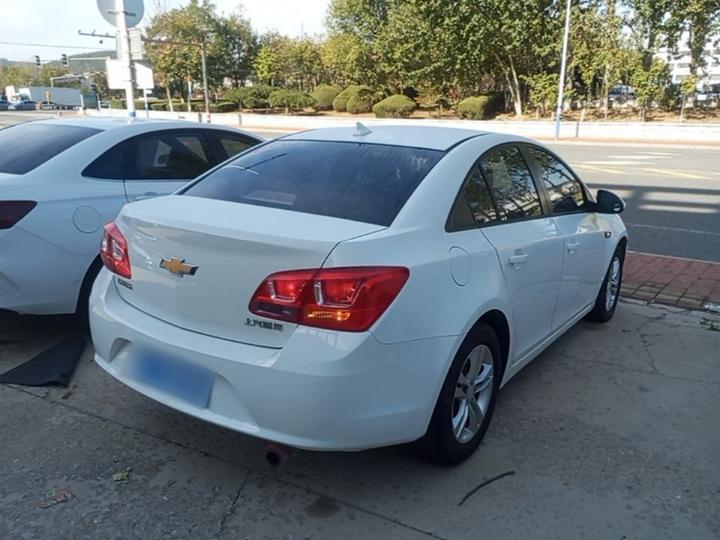 2015 1.5L Classic SE AT photo 6