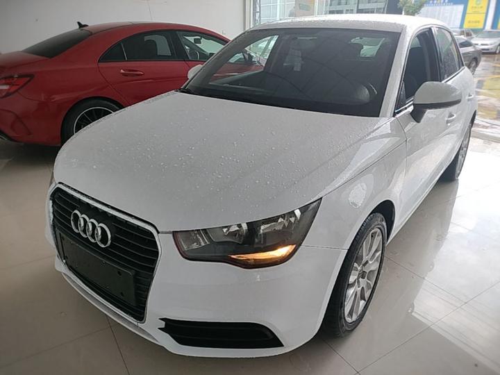 A1 2014 30 TFSI Sportback Fashion