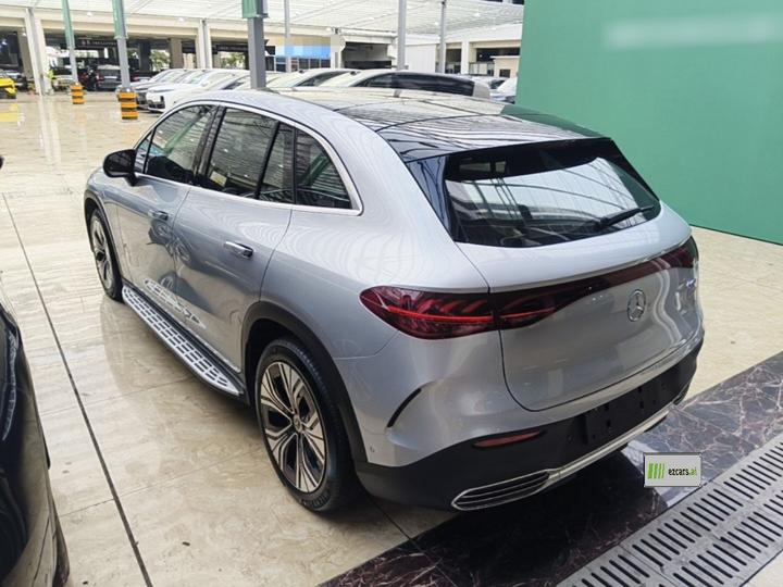 EQE SUV 2023 350 4MATIC Luxury photo 4
