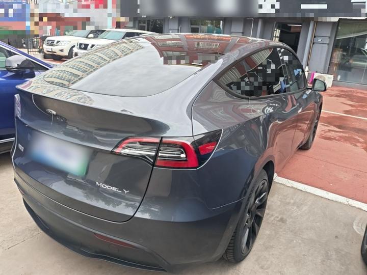 Model Y 2022 RWD photo 4