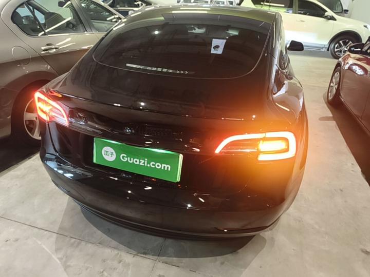 Model 3 2022 RWD photo 3