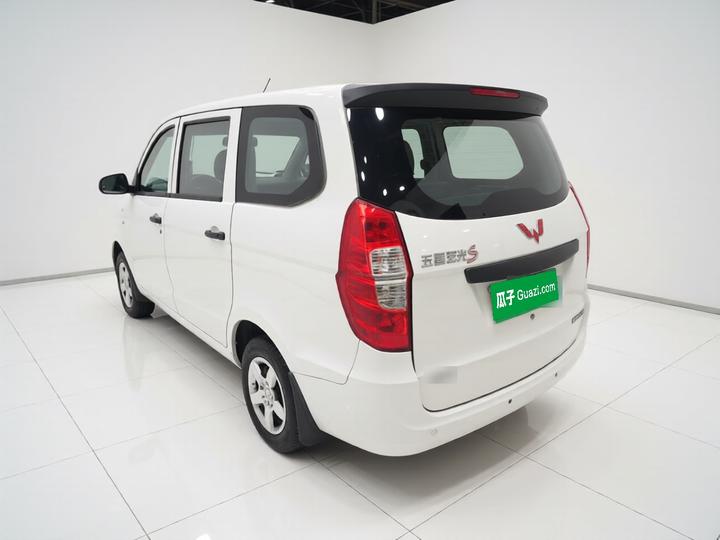 Wuling Hongguang 2015 1.5L S Base China V photo 4