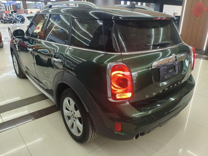 2017 1.5T COOPER ALL4 photo 4